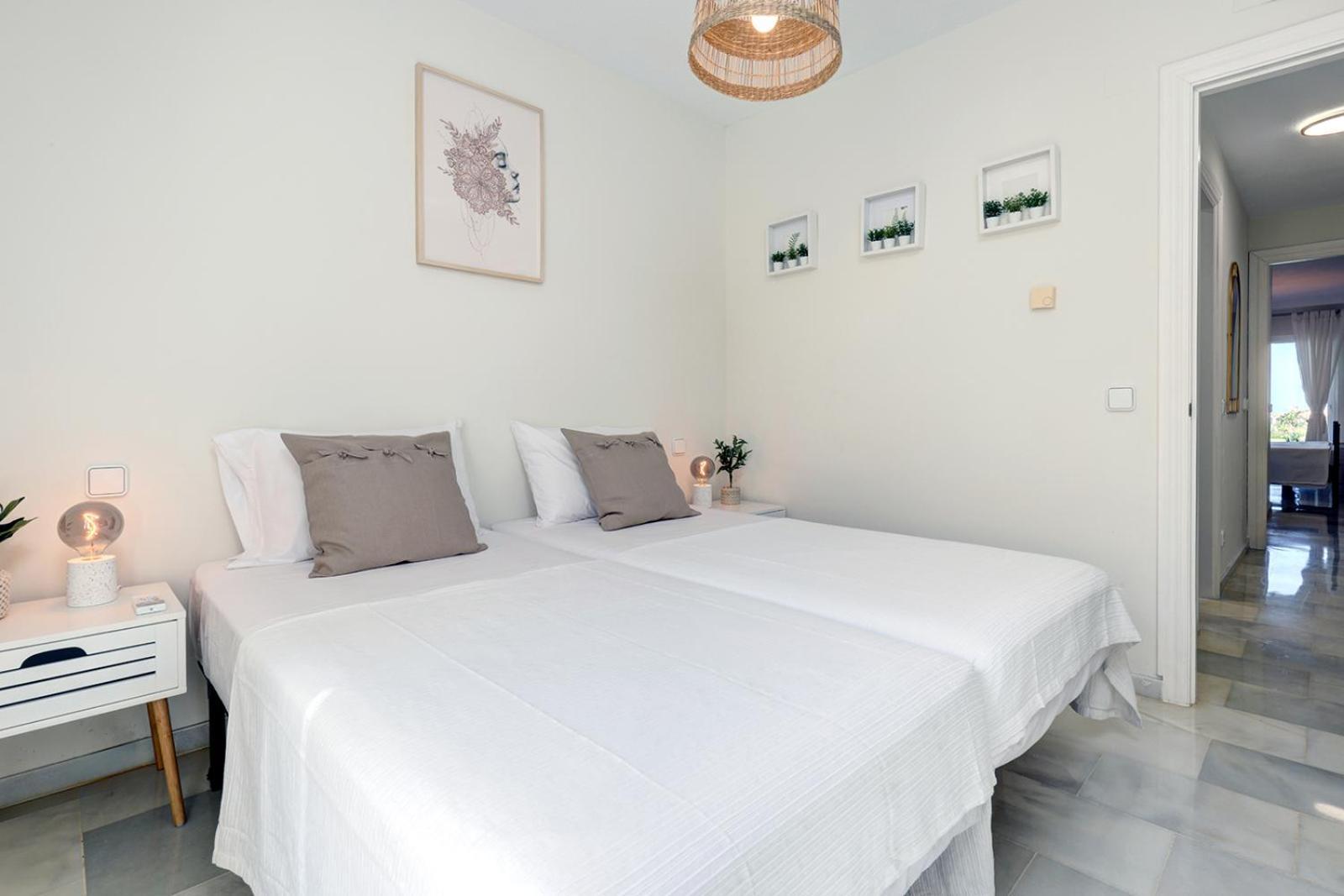 La Cala Gorgeous 2 Bedroom Apartment With Stunning Gardens, Pools And Sea Views El Faro ภายนอก รูปภาพ
